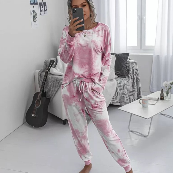 NEW Two Piece Pink Tie Dye Lounge Set - Picture 6 of 12